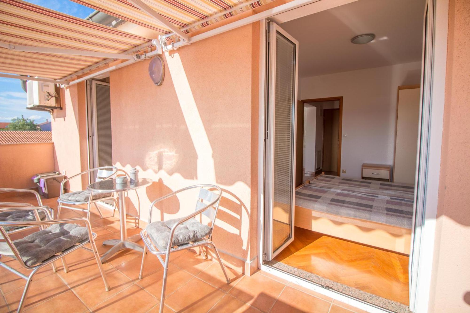 Malinska - Apartment Glavas Exterior foto