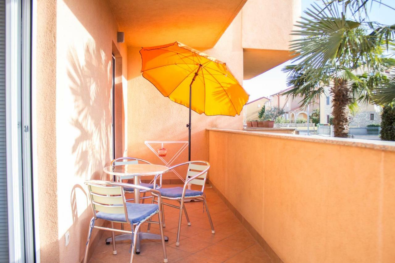 Malinska - Apartment Glavas Exterior foto